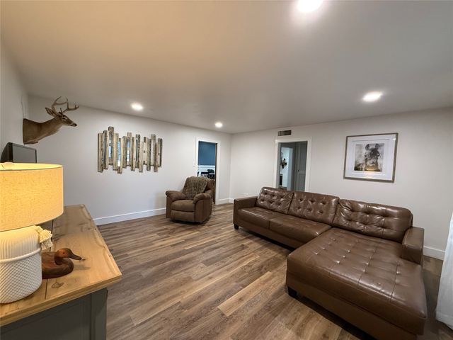 604 Kingwood Drive, Mineral Wells, TX 76067