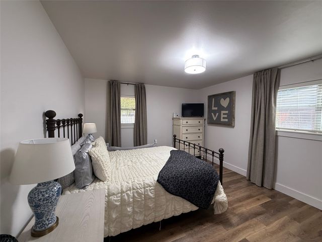 604 Kingwood Drive, Mineral Wells, TX 76067