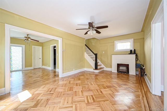 198-07 116th Avenue, Saint Albans, NY 11412