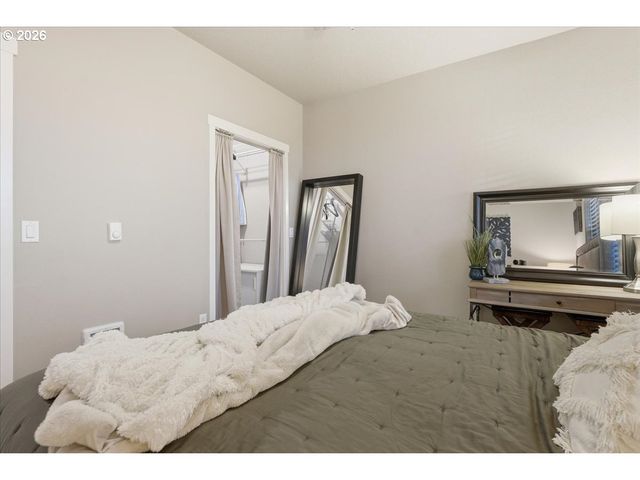 16449 Nw CHADWICK Way 108, Portland, OR 97229