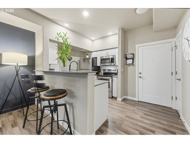 16449 Nw CHADWICK Way 108, Portland, OR 97229