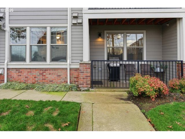 16449 Nw CHADWICK Way 108, Portland, OR 97229