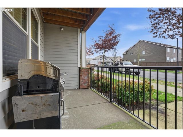 16449 Nw CHADWICK Way 108, Portland, OR 97229