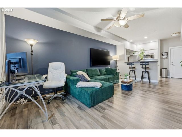 16449 Nw CHADWICK Way 108, Portland, OR 97229