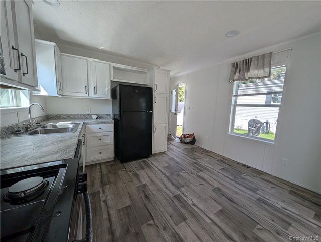 3146 Route 9w 6A, New Windsor, NY 12553