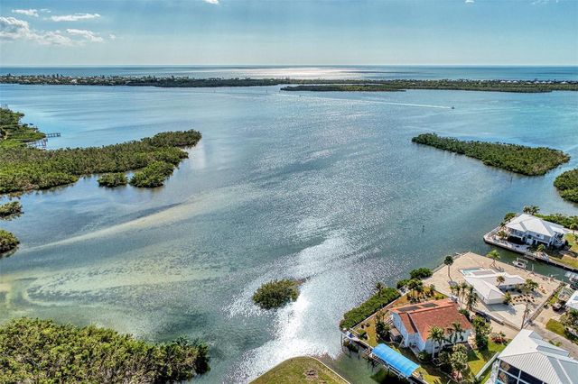 8225 ROBERT STREET, Englewood, FL 34224