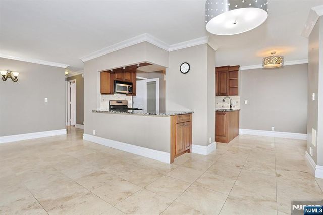 200 Old Palisade Road 15C, Fort Lee, NJ 07024