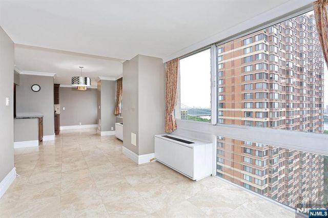 200 Old Palisade Road 15C, Fort Lee, NJ 07024