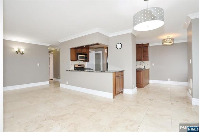 200 Old Palisade Road 15C, Fort Lee, NJ 07024