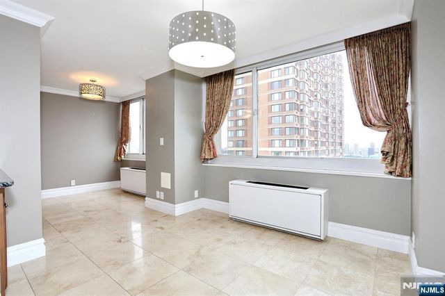 200 Old Palisade Road 15C, Fort Lee, NJ 07024