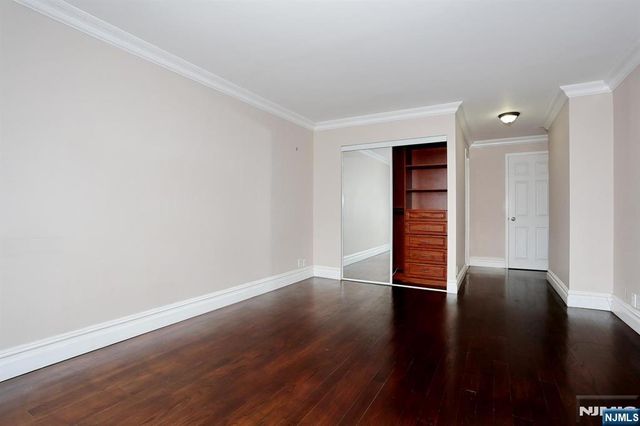 200 Old Palisade Road 15C, Fort Lee, NJ 07024