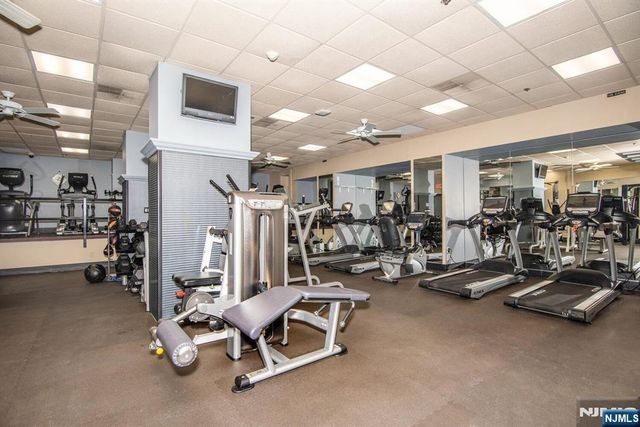 200 Old Palisade Road 15C, Fort Lee, NJ 07024