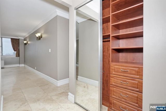 200 Old Palisade Road 15C, Fort Lee, NJ 07024