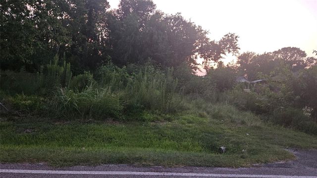 7123 Dallas Street, Baytown, TX 77521