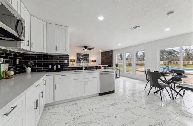 1210 Burning Tree Road, Kingwood, TX 77339