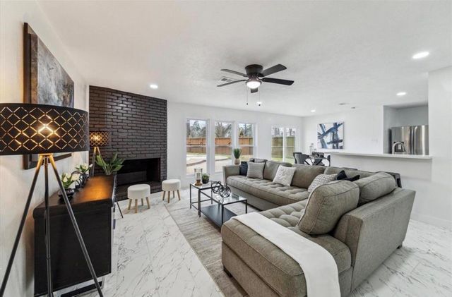 1210 Burning Tree Road, Kingwood, TX 77339