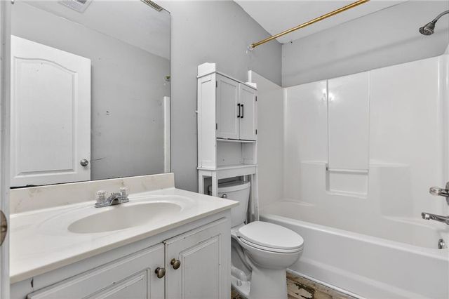 1136 Mason Lee Avenue, Loganville, GA 30052