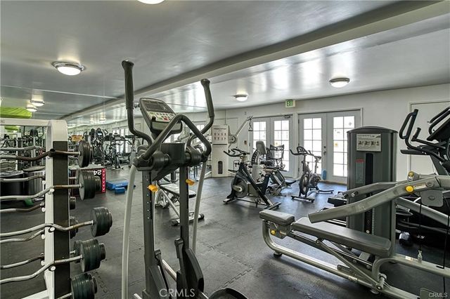 20253 Keswick Street 325, Winnetka, CA 91306