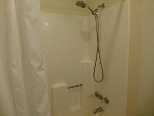 20253 Keswick Street 325, Winnetka, CA 91306