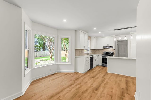 104 Stratford Drive, Summerville, SC 29485