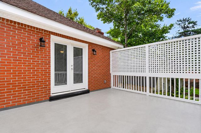 104 Stratford Drive, Summerville, SC 29485