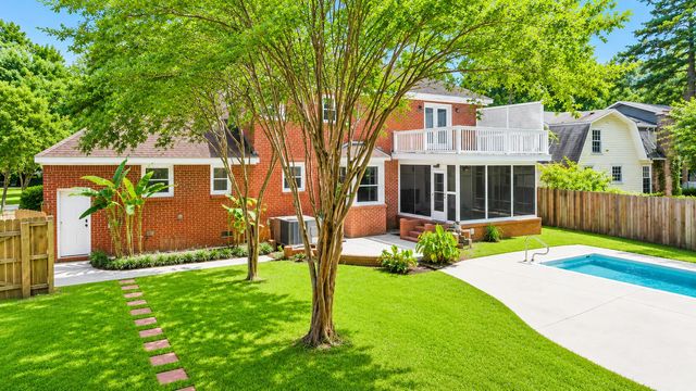 104 Stratford Drive, Summerville, SC 29485