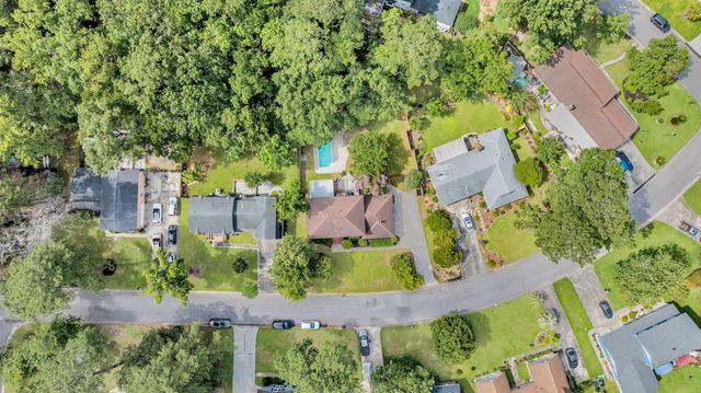 104 Stratford Drive, Summerville, SC 29485