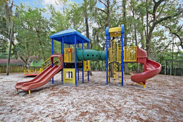 104 Stratford Drive, Summerville, SC 29485