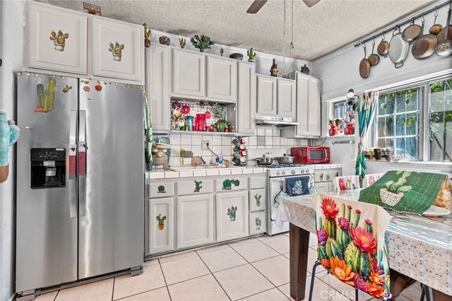 1154 1156 N Wilton Place, Los Angeles, CA 90038