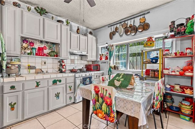 1154 1156 N Wilton Place, Los Angeles, CA 90038