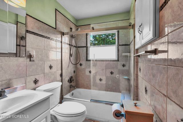 402 Lakeview Boulevard, Browns Mills, NJ 08015