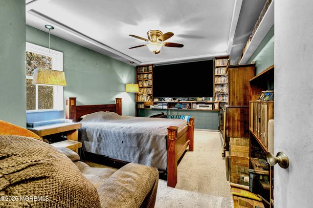 402 Lakeview Boulevard, Browns Mills, NJ 08015