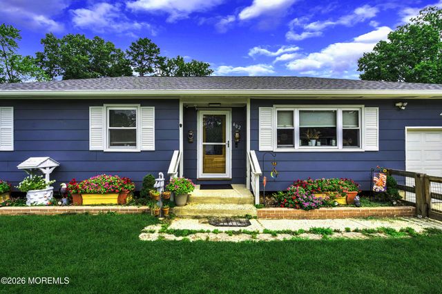 402 Lakeview Boulevard, Browns Mills, NJ 08015
