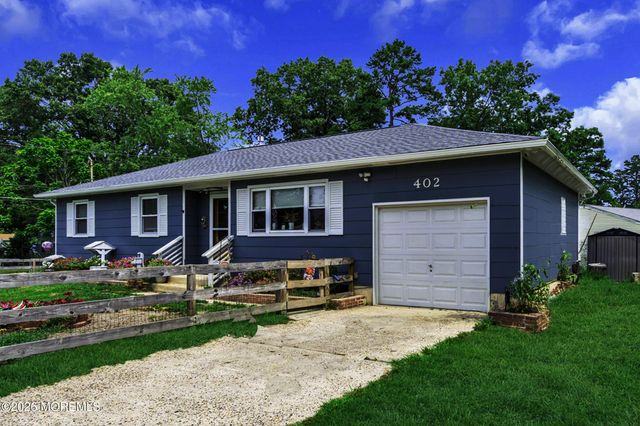402 Lakeview Boulevard, Browns Mills, NJ 08015