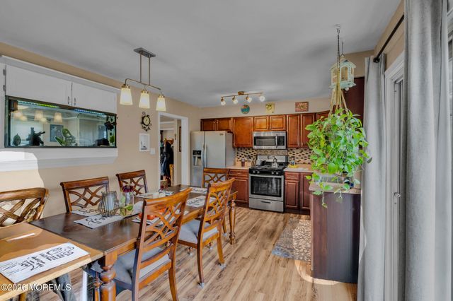 402 Lakeview Boulevard, Browns Mills, NJ 08015
