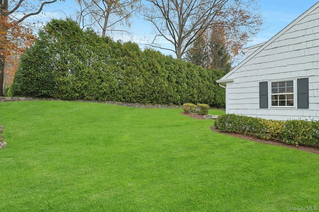 1 Elm Road, Scarsdale, NY 10583