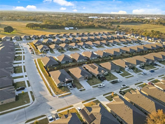 549 Bronze Circle E, Springtown, TX 76082