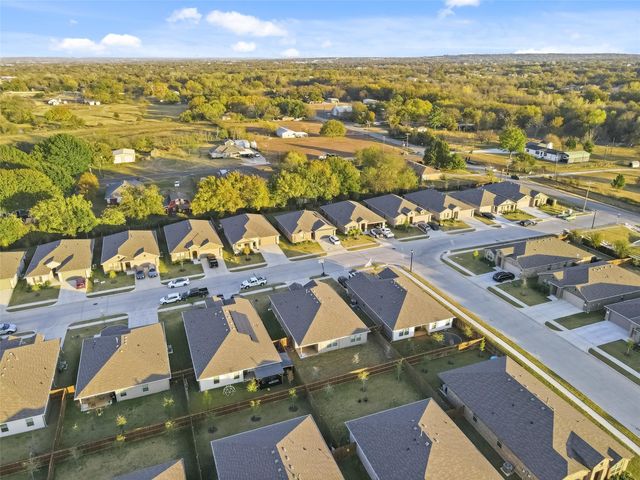 549 Bronze Circle E, Springtown, TX 76082