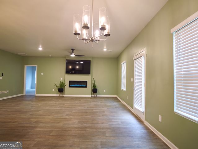 110 CORN FIELD Circle, Perry, GA 31069