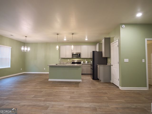 110 CORN FIELD Circle, Perry, GA 31069
