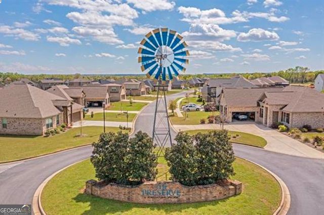 110 CORN FIELD Circle, Perry, GA 31069