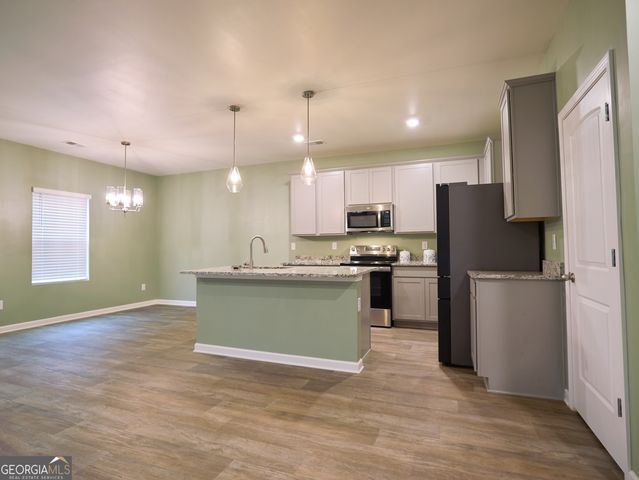 110 CORN FIELD Circle, Perry, GA 31069