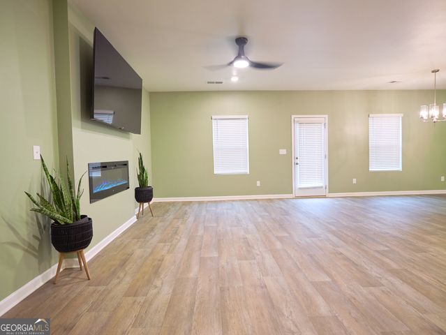 110 CORN FIELD Circle, Perry, GA 31069