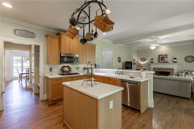 5939 Grand Loop Road, Sugar Hill, GA 30518
