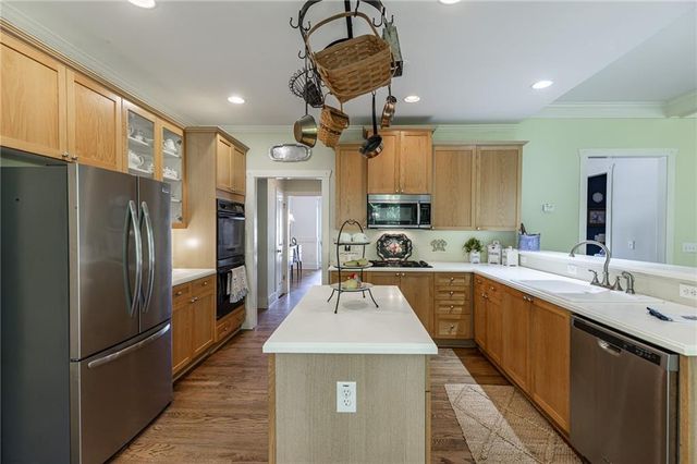 5939 Grand Loop Road, Sugar Hill, GA 30518