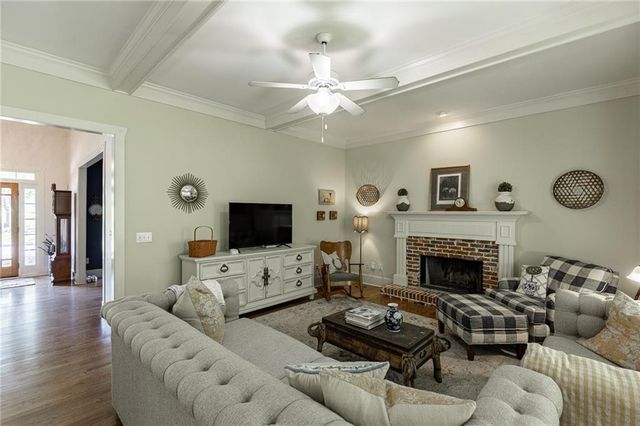 5939 Grand Loop Road, Sugar Hill, GA 30518