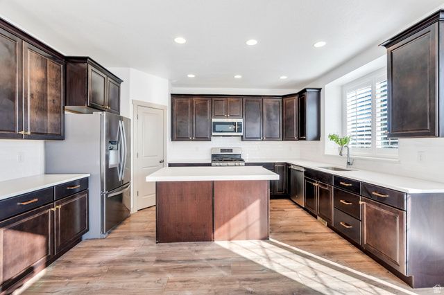 2648 N CIRCLE C WAY, Lehi, UT 84043