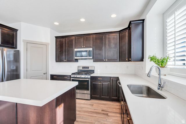 2648 N CIRCLE C WAY, Lehi, UT 84043