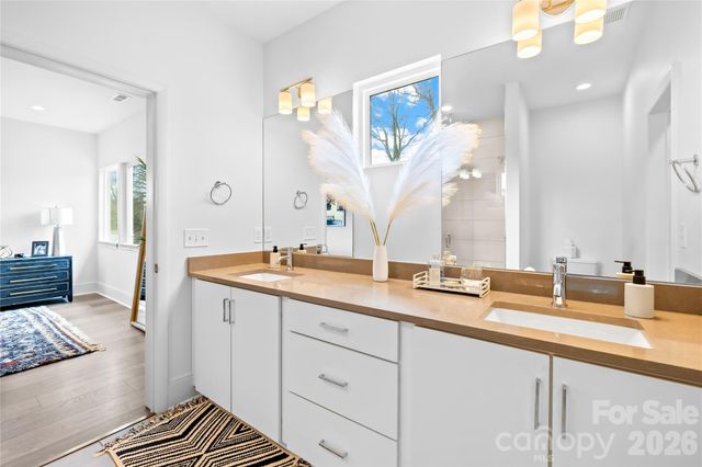 3124 Creighton Drive, Charlotte, NC 28205