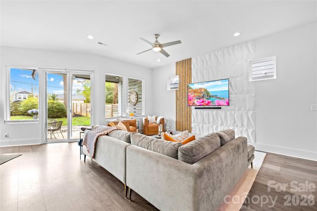 3124 Creighton Drive, Charlotte, NC 28205